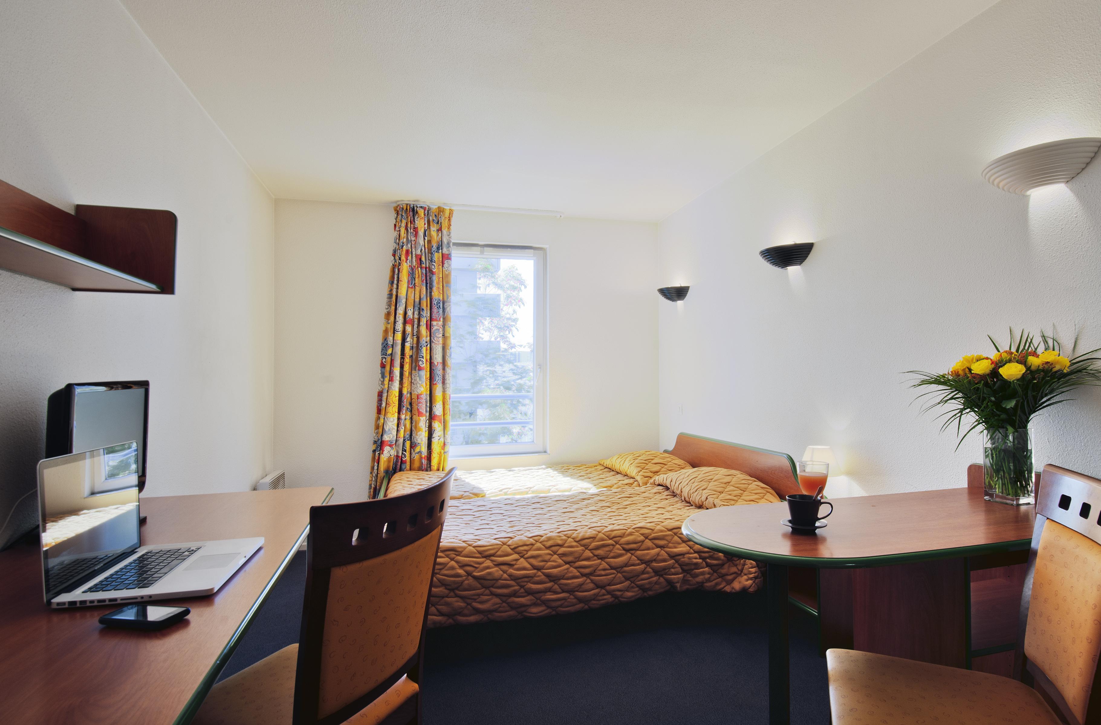 Aparthotel Adagio Access La Defense - Leonard De Vinci Курбевуа Экстерьер фото