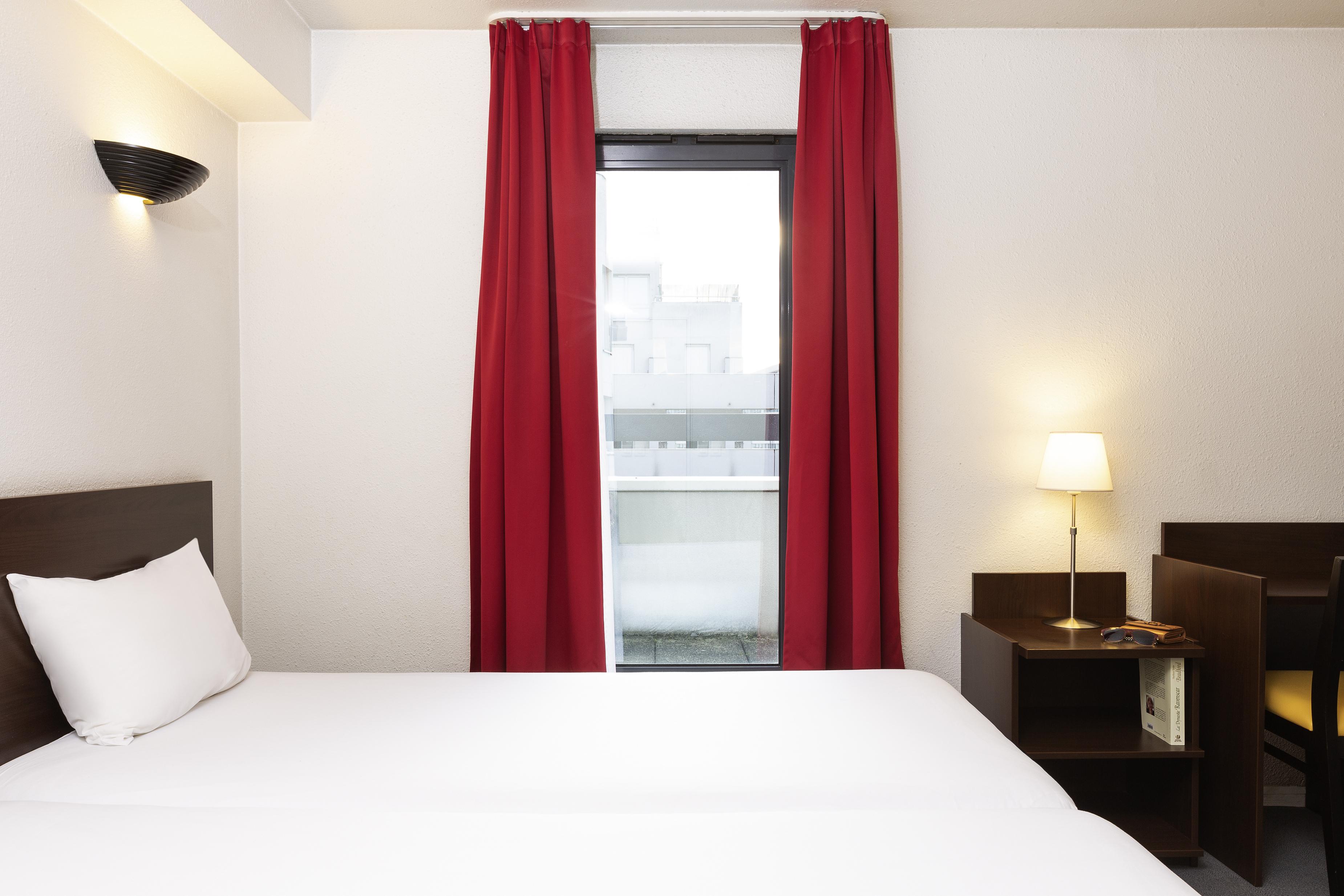 Aparthotel Adagio Access La Defense - Leonard De Vinci Курбевуа Экстерьер фото